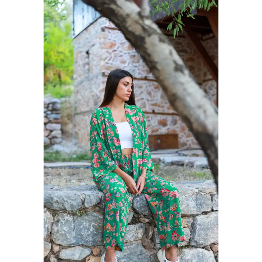 Kimono Kort Modell - Green Flower - FINT OCH VACKERT - Kläder